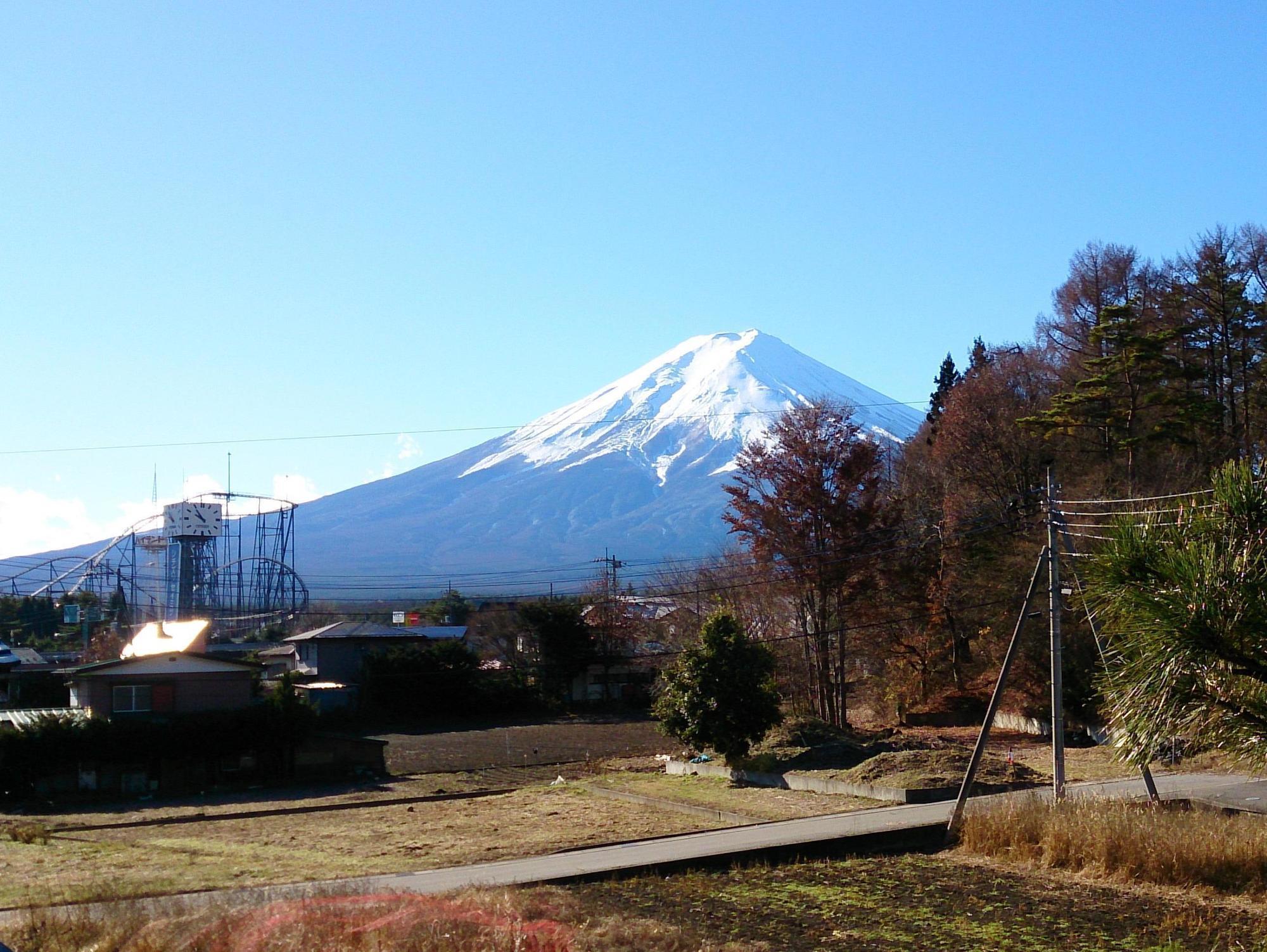 Teishaba Guesthouse&Cafe 富士吉田市 エクステリア 写真