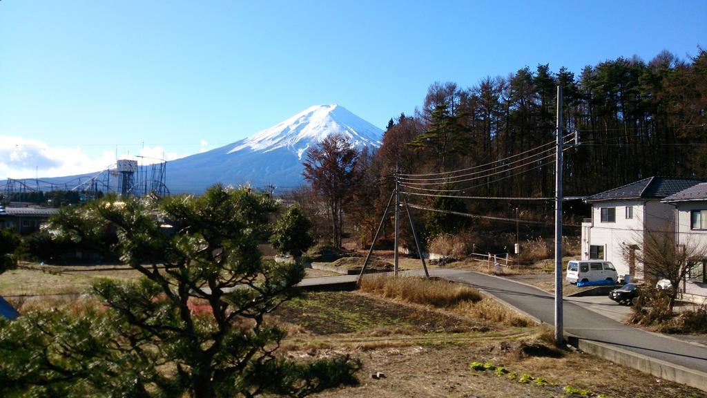 Teishaba Guesthouse&Cafe 富士吉田市 エクステリア 写真