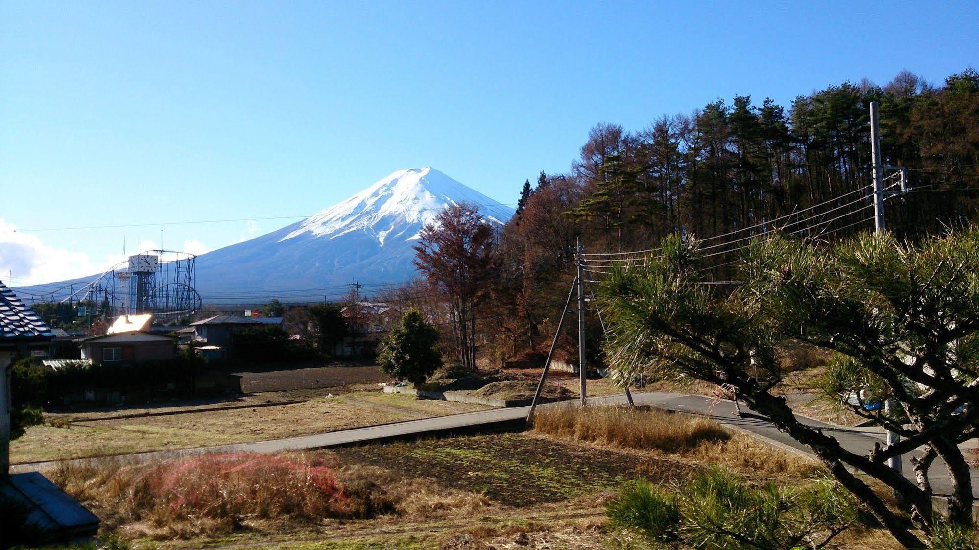 Teishaba Guesthouse&Cafe 富士吉田市 エクステリア 写真